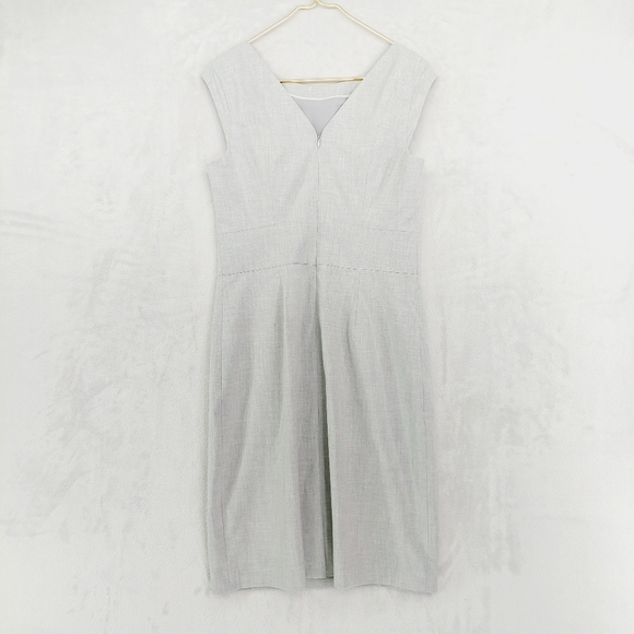 New The Limited Cap Sleeved Crewneck Sheath Dress in Light Grey P6133 - Picture 4 of 8